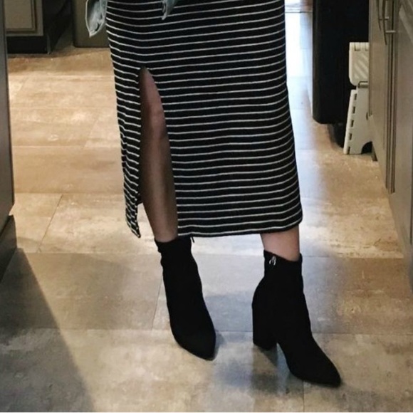 Steve Madden Elory Bootie, Size 7 - Picture 3 of 8